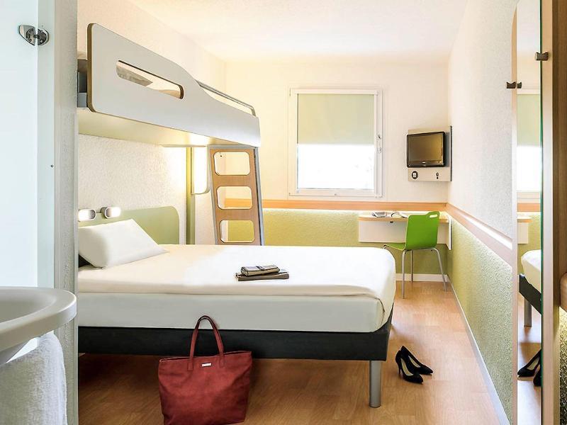 Ibis Budget Lille Ronchin - Stade Pierre Mauroy Екстериор снимка
